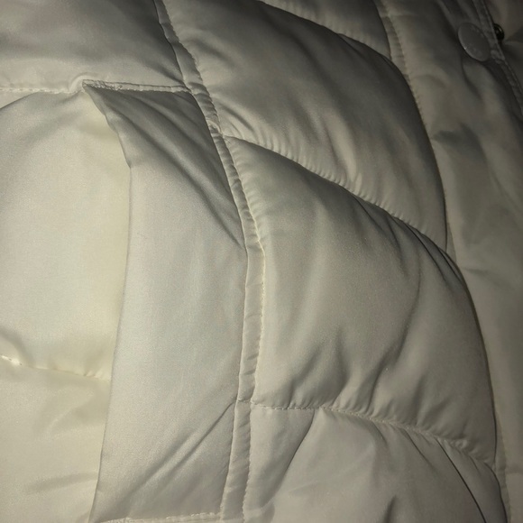 Vest - Picture 5 of 5